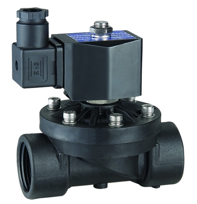 1 Inch Plastic Solenoid Water Valve AC220V IP65 3-Year Warranty